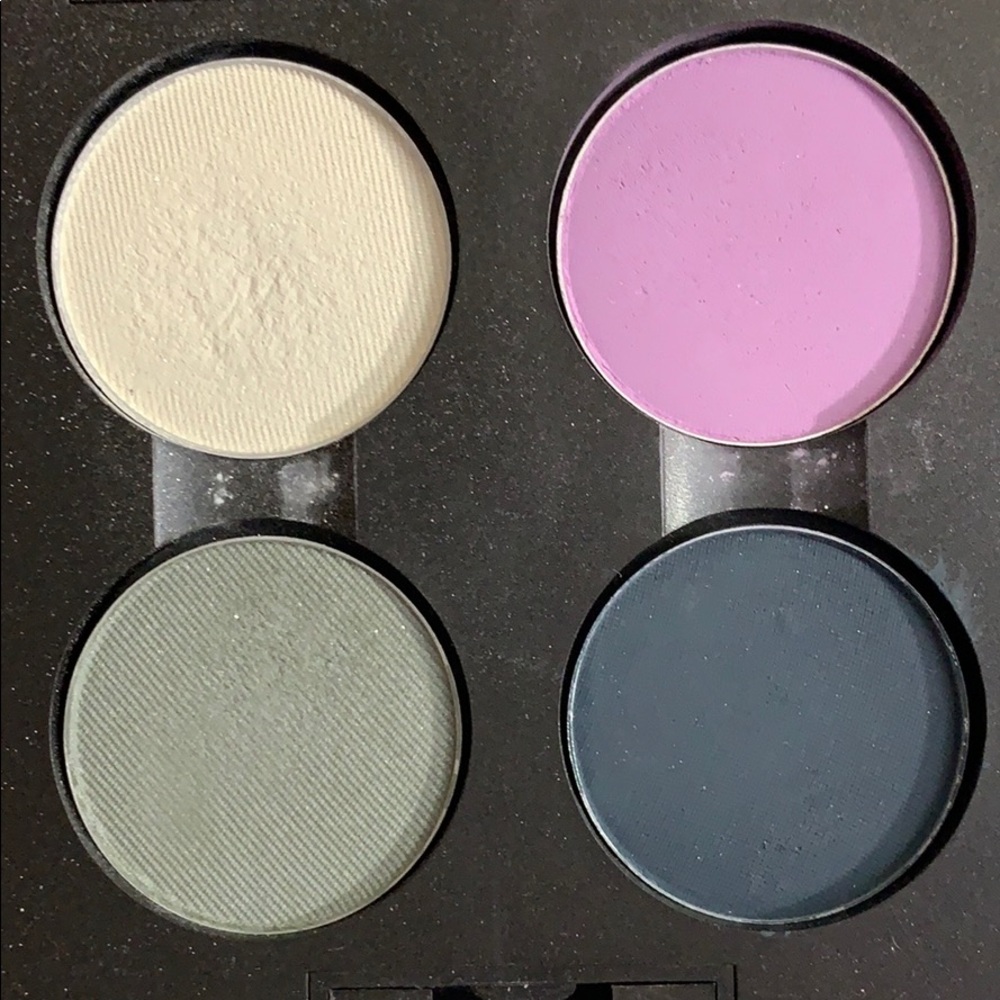 RARE MAC CHROMEZONE 3 EYESHADOW PALETTE
